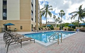 Hotel Hyatt Place Airport-west/doral  3*